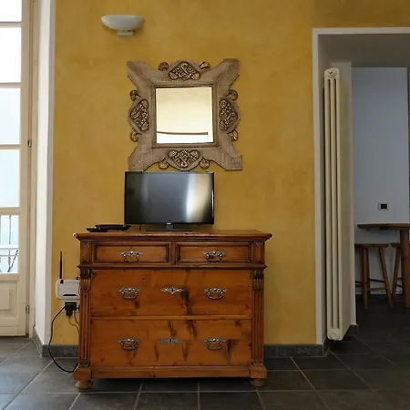 아파트 Cozy On The - The House Of Travelers