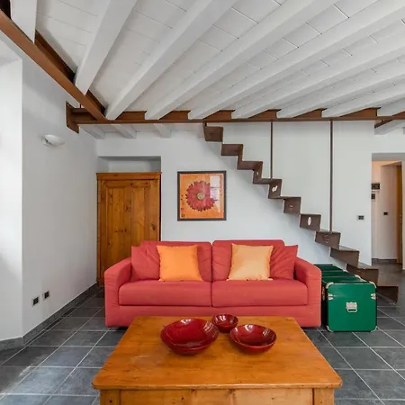 Cozy On The - The House Of Travelers